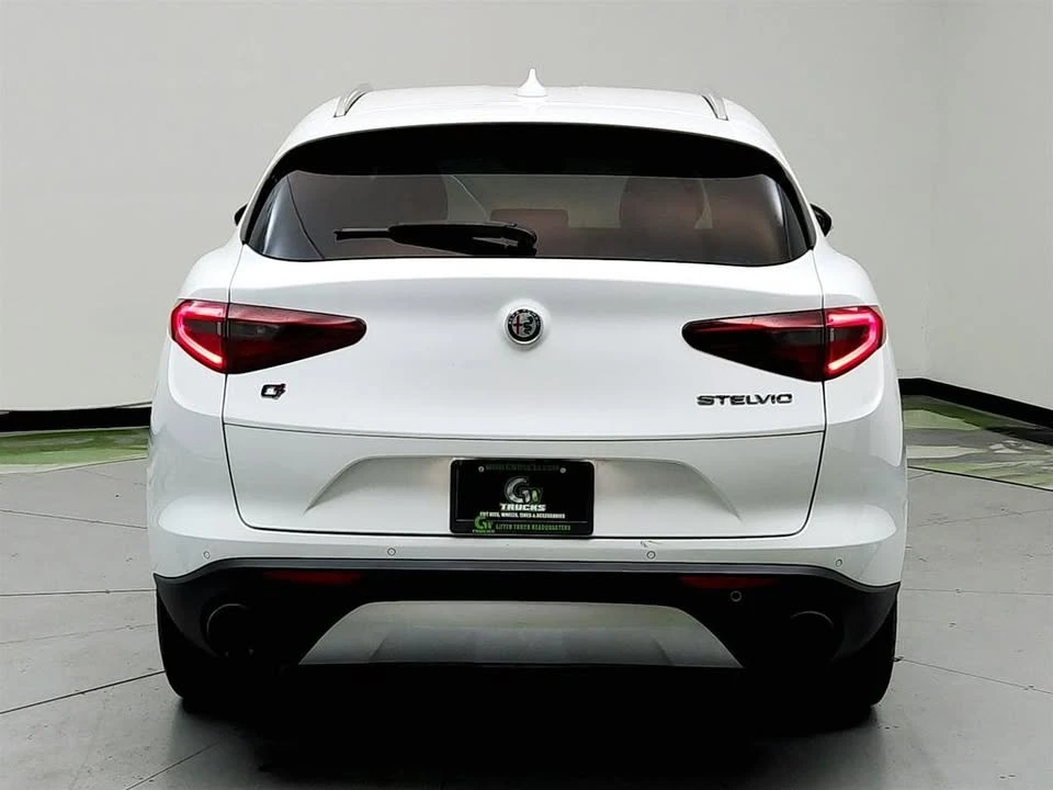 2019 Alfa Romeo Stelvio - Image 6 of 19