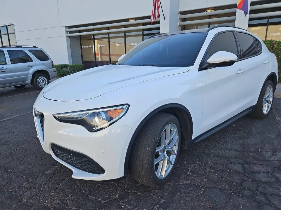 2019 Alfa Romeo Stelvio - Image 2 of 9