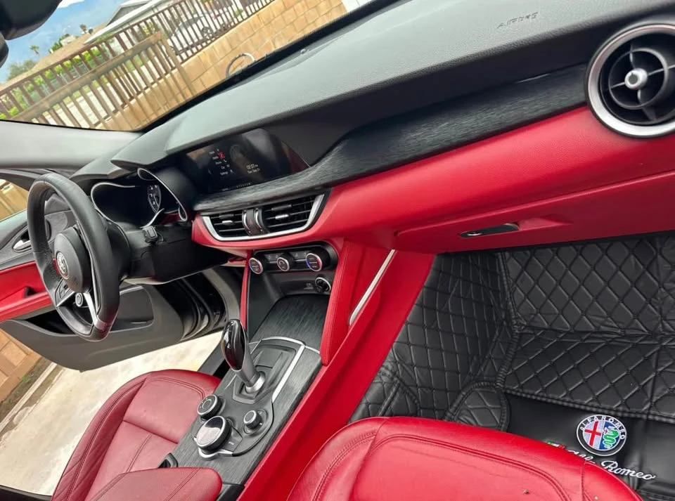 2019 Alfa Romeo Stelvio - Image 11 of 15
