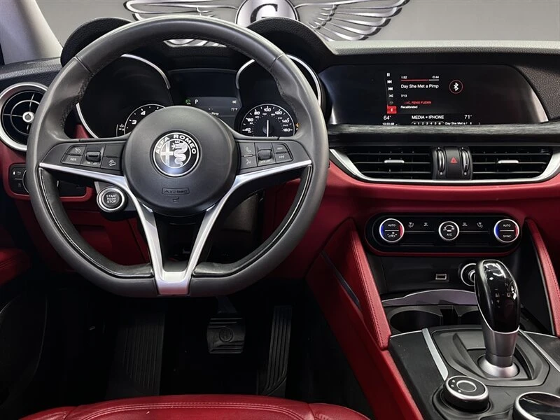 2019 Alfa Romeo Stelvio - Image 13 of 20