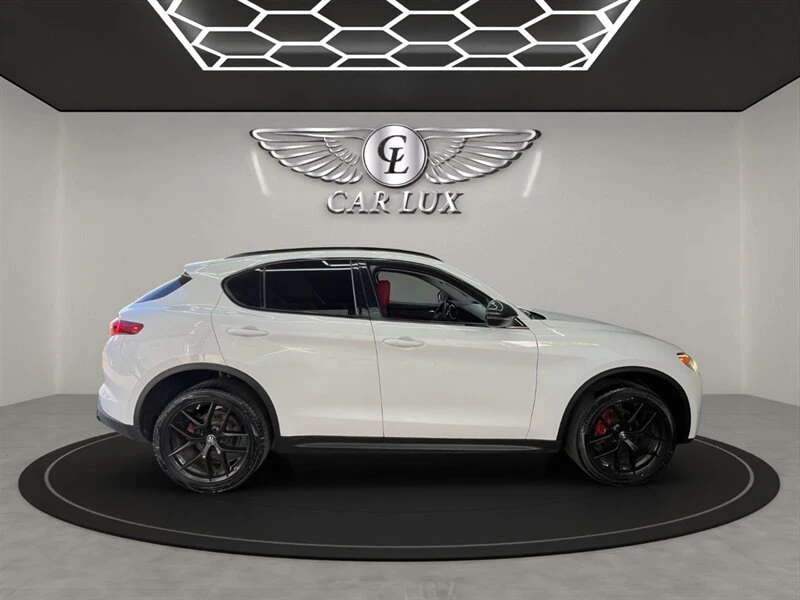 2019 Alfa Romeo Stelvio - Image 8 of 20