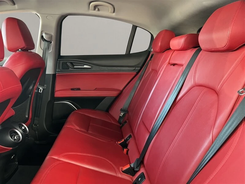 2019 Alfa Romeo Stelvio - Image 12 of 20