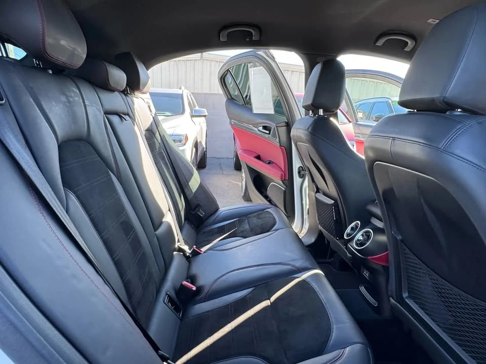 2019 Alfa Romeo Stelvio - Image 15 of 19