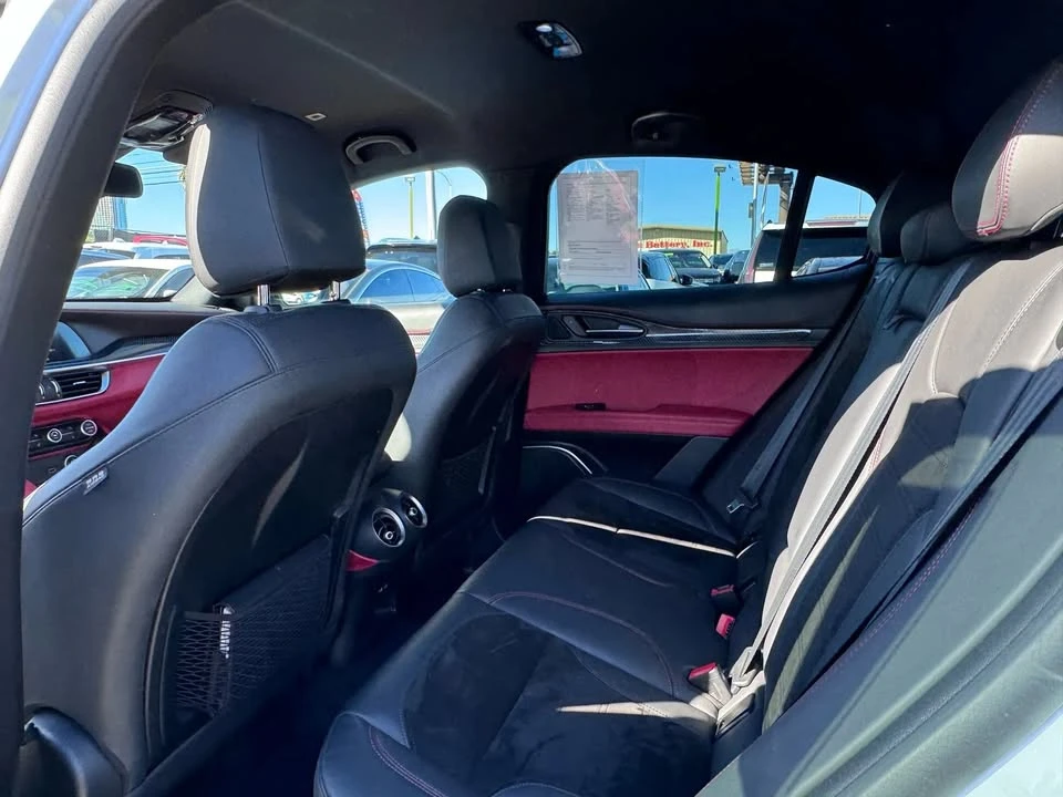 2019 Alfa Romeo Stelvio - Image 13 of 19