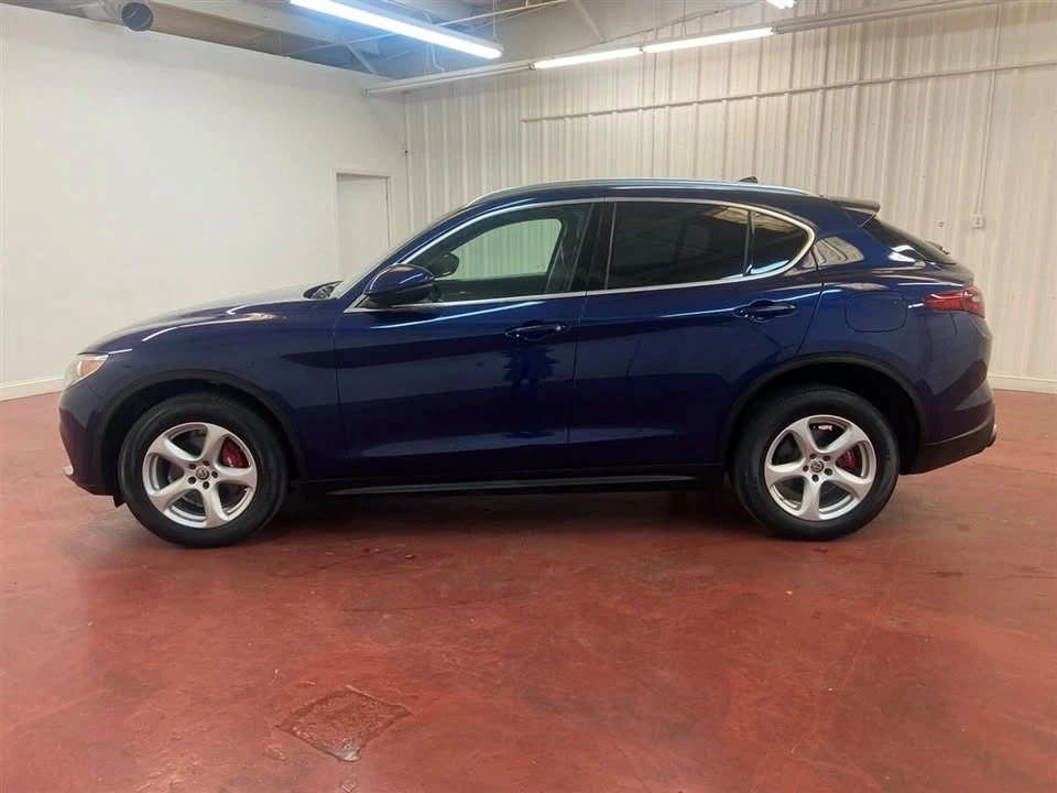 2019 Alfa Romeo Stelvio - Image 10 of 17