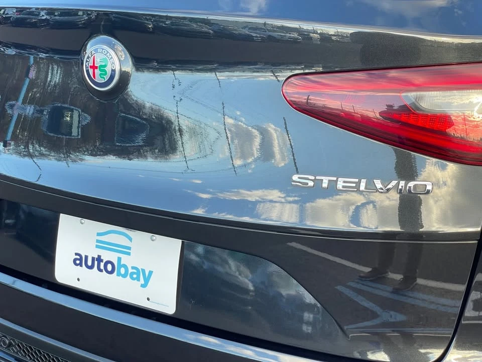 2019 Alfa Romeo Stelvio - Image 17 of 20