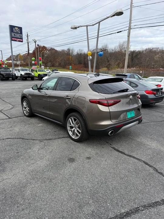 2019 Alfa Romeo Stelvio - Image 8 of 18