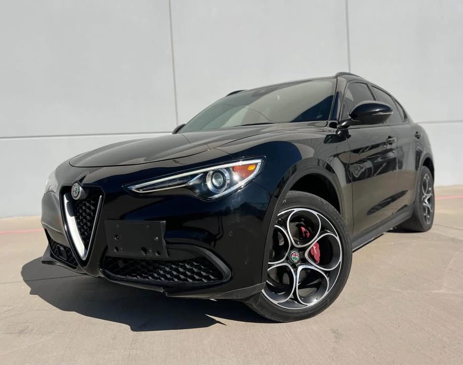 2019 Alfa Romeo Stelvio - Image 2 of 17