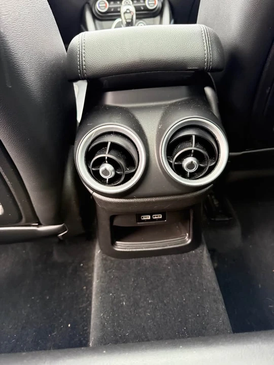 2019 Alfa Romeo Stelvio - Image 18 of 18