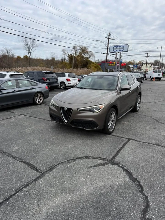 2019 Alfa Romeo Stelvio - Image 2 of 18