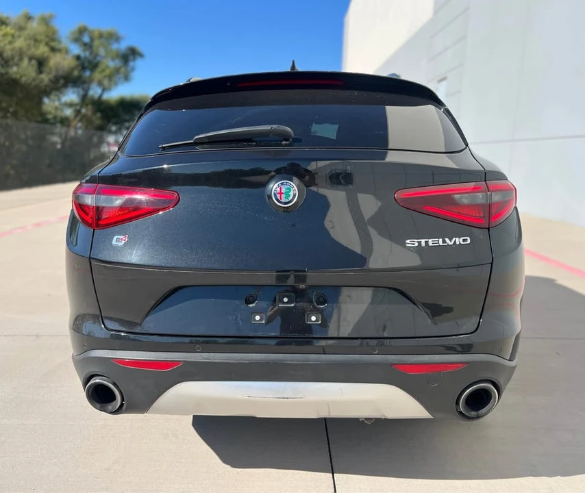 2019 Alfa Romeo Stelvio - Image 5 of 17