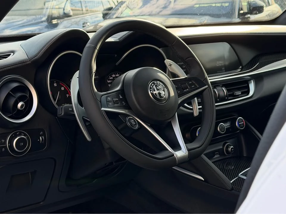 2019 Alfa Romeo Stelvio - Image 4 of 18