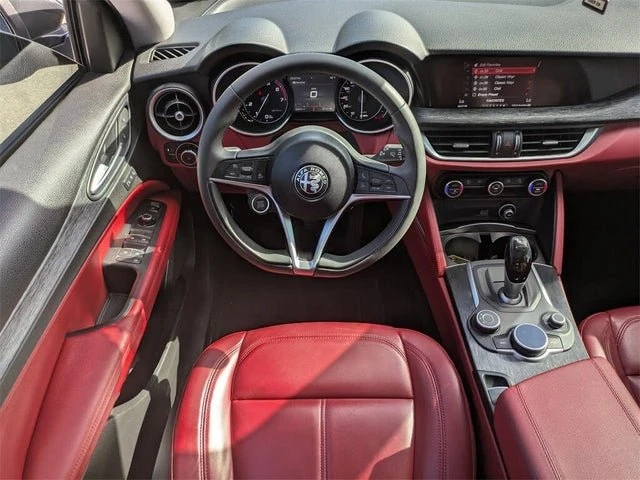 2019 Alfa Romeo Stelvio - Image 18 of 20