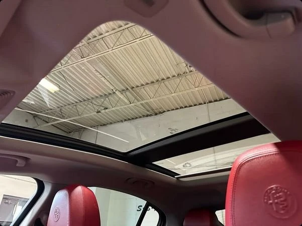 2019 Alfa Romeo Stelvio - Image 11 of 13