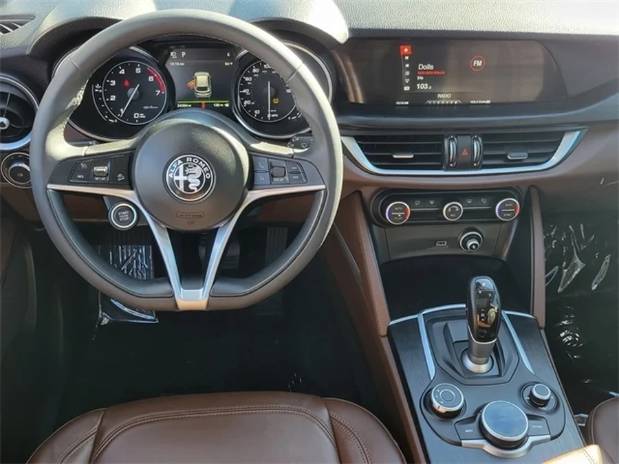 2019 Alfa Romeo Stelvio - Image 7 of 11