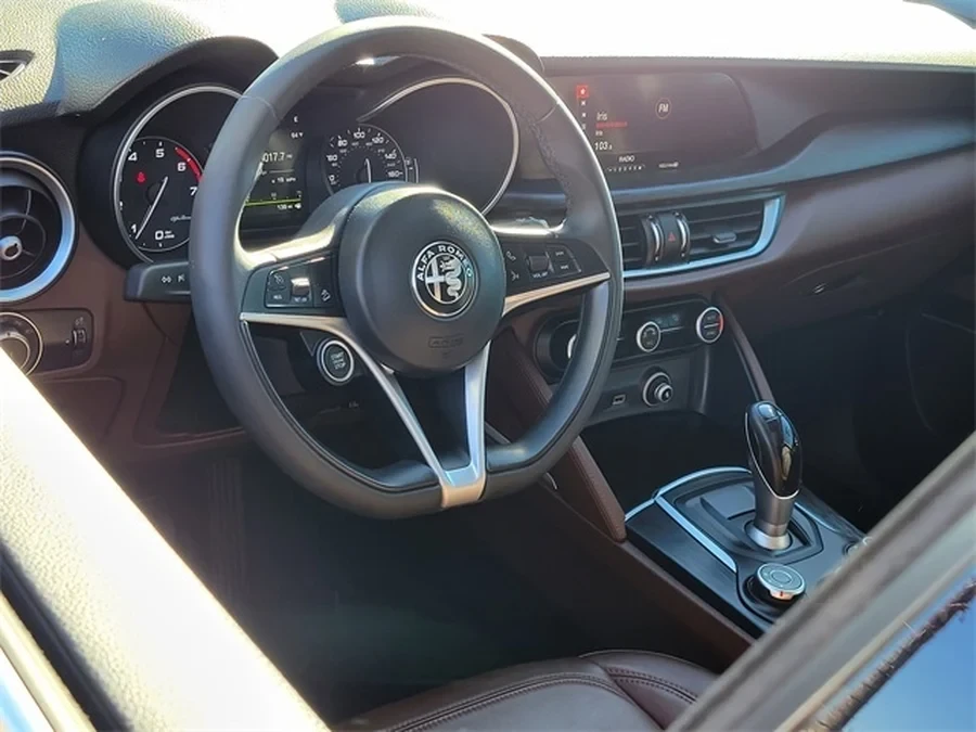 2019 Alfa Romeo Stelvio - Image 6 of 11