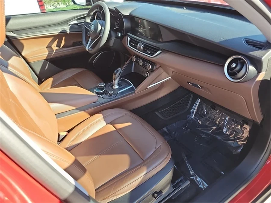 2019 Alfa Romeo Stelvio - Image 8 of 11