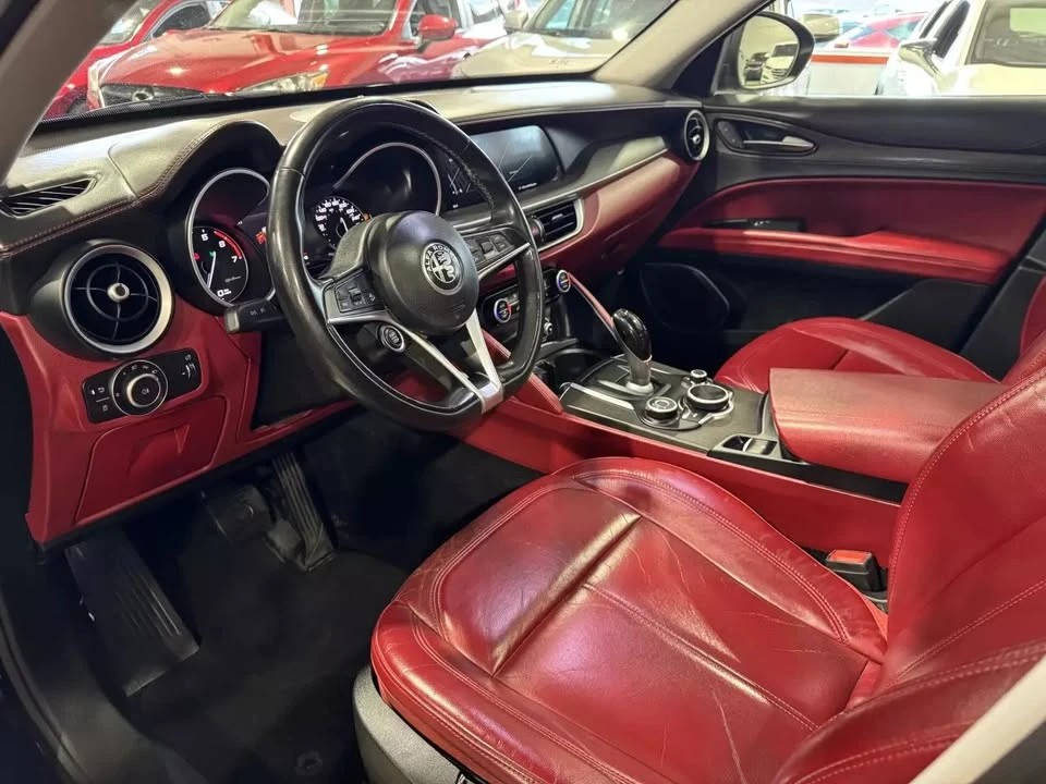 2019 Alfa Romeo Stelvio - Image 9 of 20