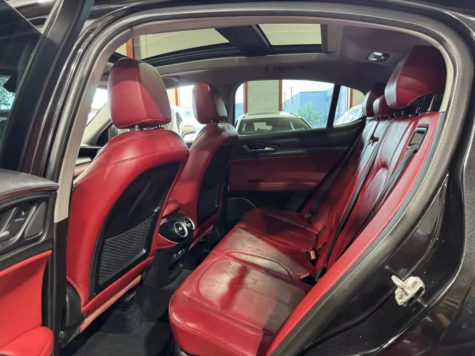 2019 Alfa Romeo Stelvio - Image 11 of 20