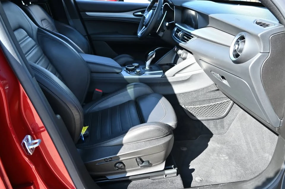 2019 Alfa Romeo Stelvio - Image 18 of 18