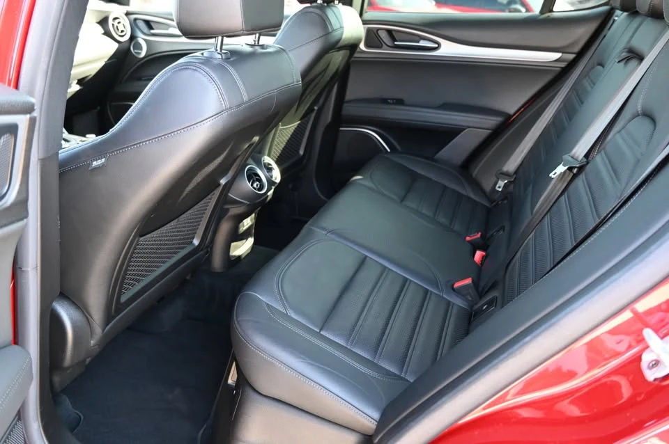 2019 Alfa Romeo Stelvio - Image 11 of 18