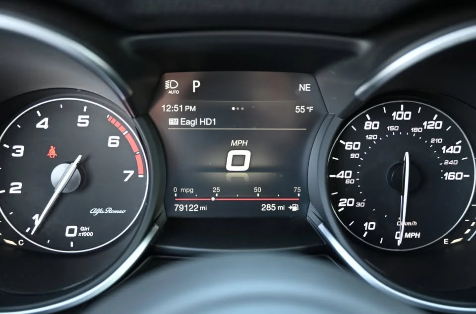 2019 Alfa Romeo Stelvio - Image 5 of 18