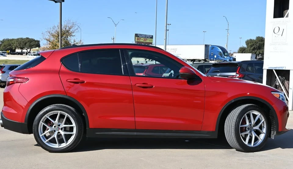 2019 Alfa Romeo Stelvio - Image 3 of 18