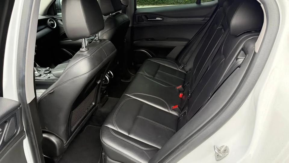 2019 Alfa Romeo Stelvio - Image 5 of 6