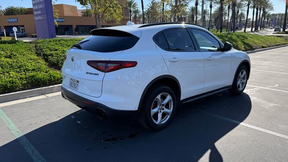 2019 Alfa Romeo Stelvio - Image 2 of 6