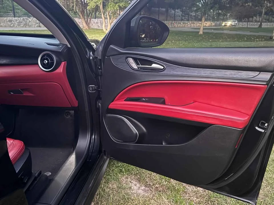 2019 Alfa Romeo Stelvio - Image 12 of 20