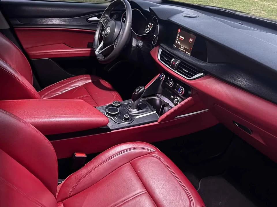 2019 Alfa Romeo Stelvio - Image 11 of 20