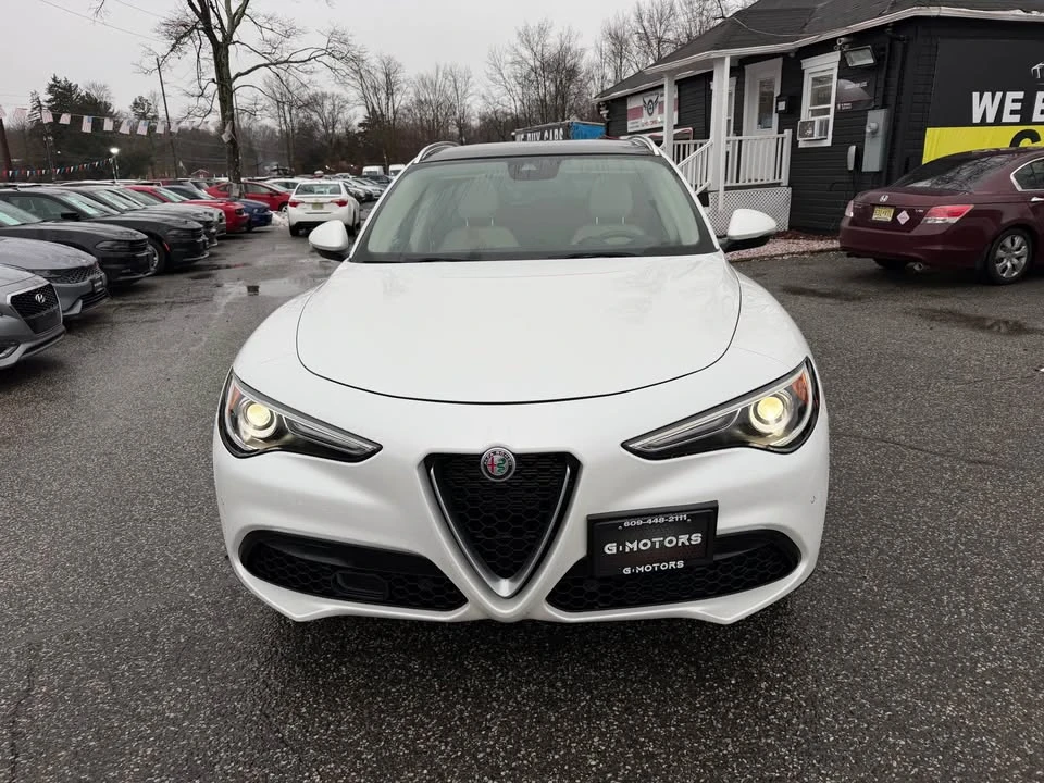 2019 Alfa Romeo Stelvio - Image 9 of 20