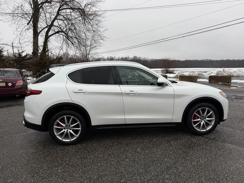 2019 Alfa Romeo Stelvio - Image 3 of 20