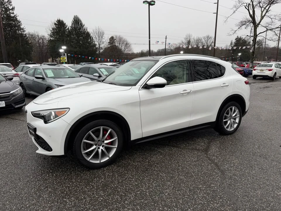 2019 Alfa Romeo Stelvio - Image 10 of 20