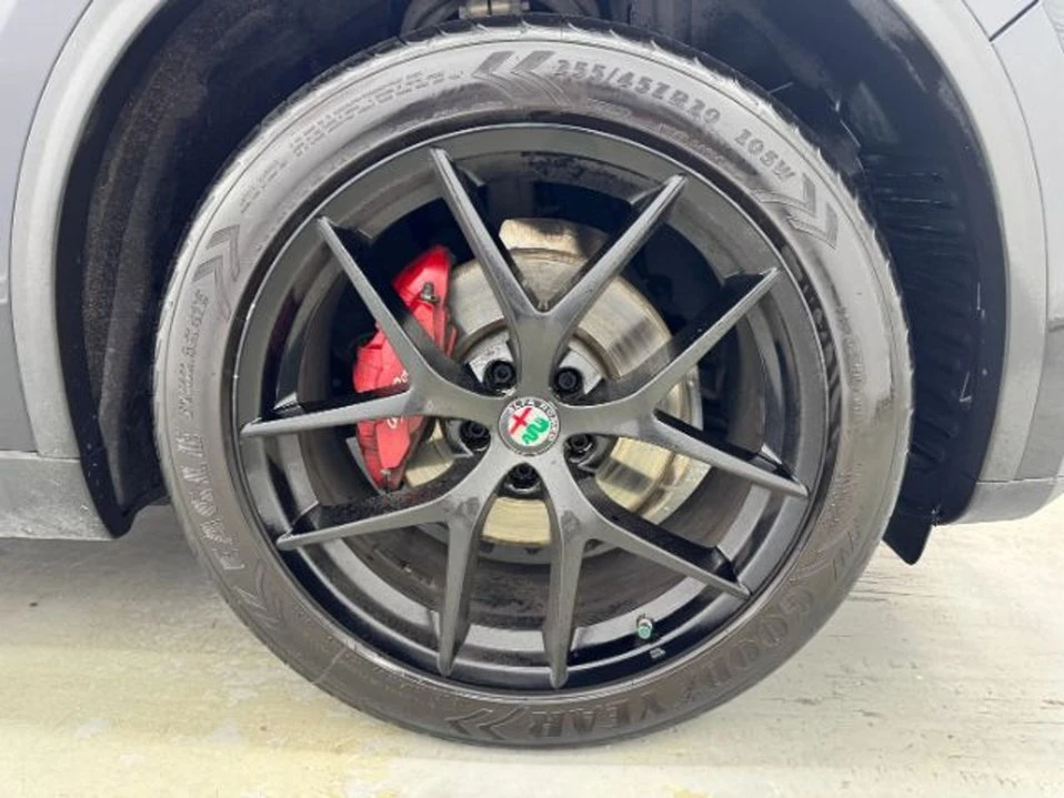 2019 Alfa Romeo Stelvio - Image 8 of 20