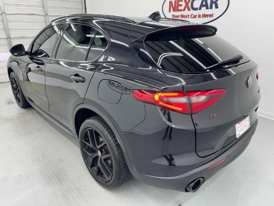 2019 Alfa Romeo Stelvio - Image 19 of 20