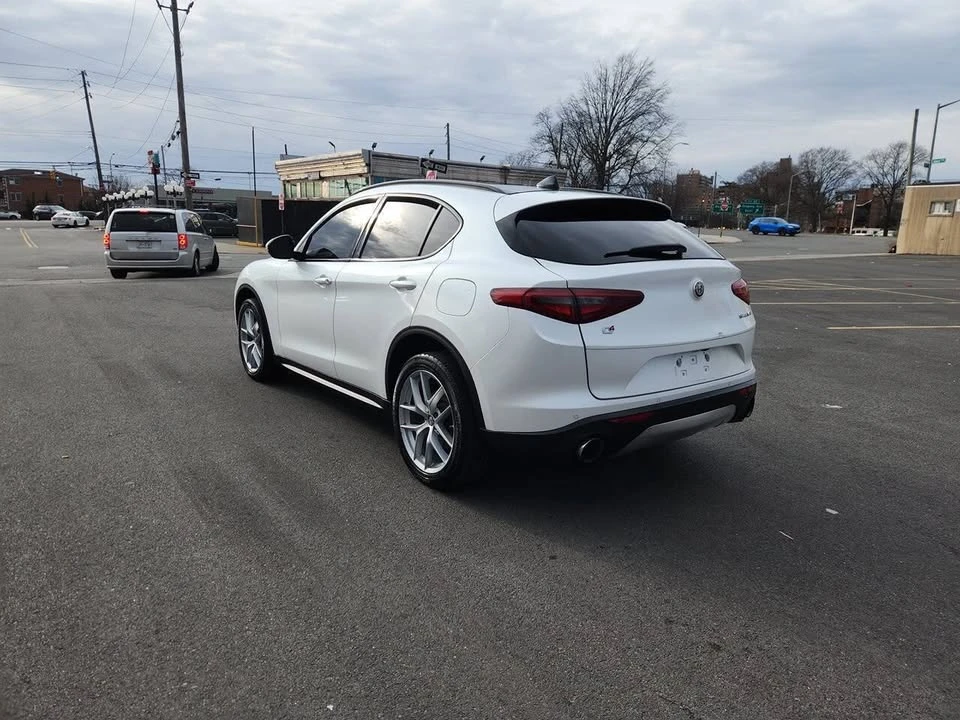 2019 Alfa Romeo Stelvio - Image 4 of 17