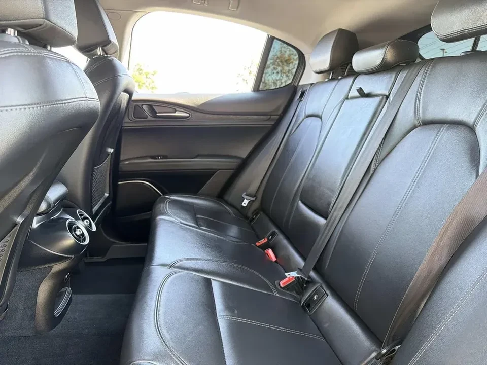 2019 Alfa Romeo Stelvio - Image 4 of 6