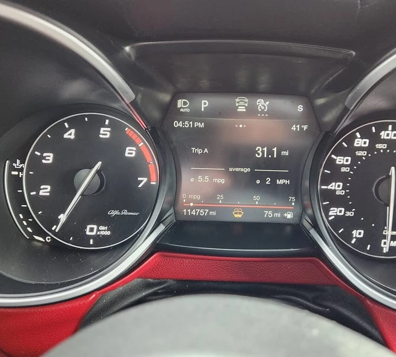 2019 Alfa Romeo Stelvio - Image 16 of 17