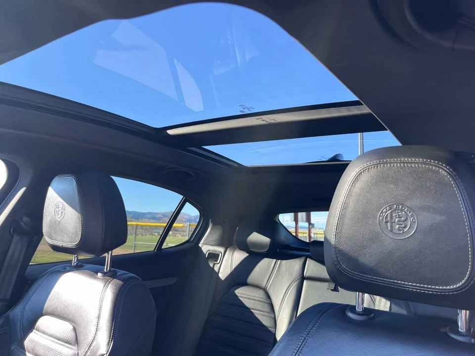 2019 Alfa Romeo Stelvio - Image 14 of 18