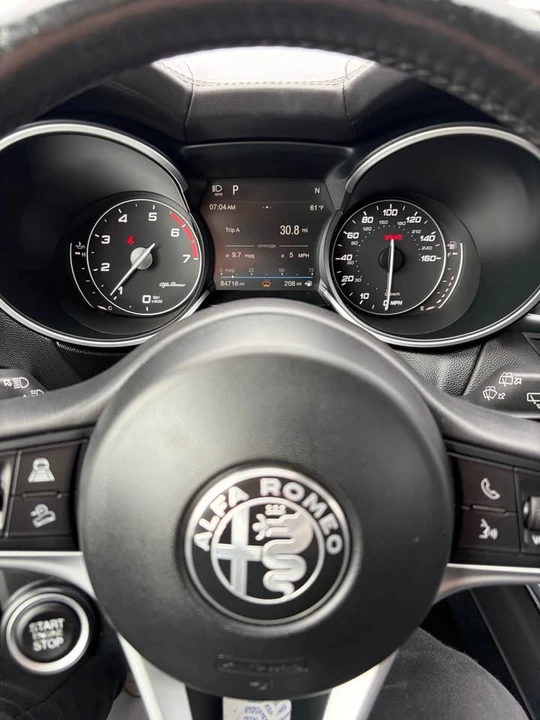 2019 Alfa Romeo Stelvio - Image 15 of 17