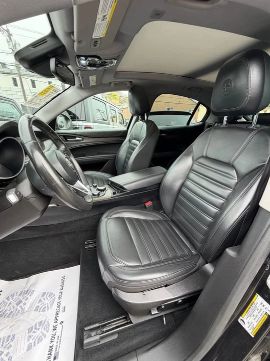 2019 Alfa Romeo Stelvio - Image 7 of 17