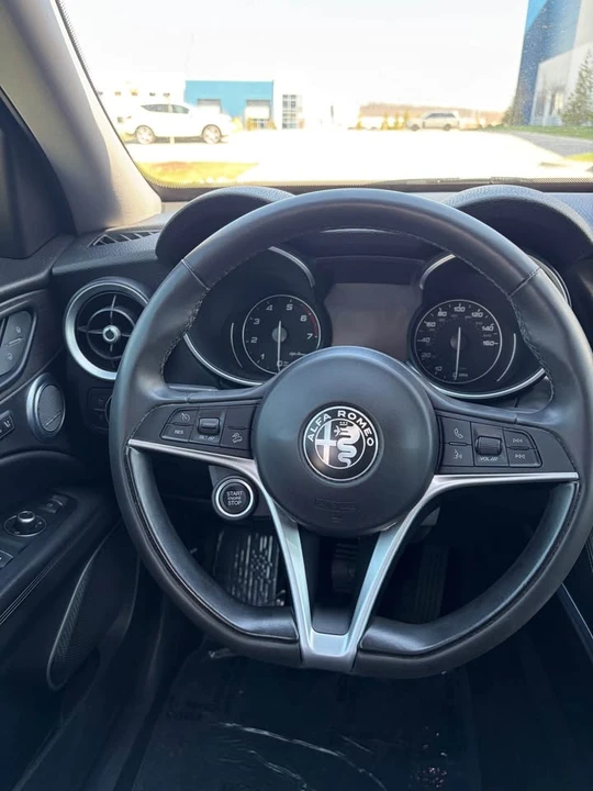 2019 Alfa Romeo Stelvio - Image 10 of 12