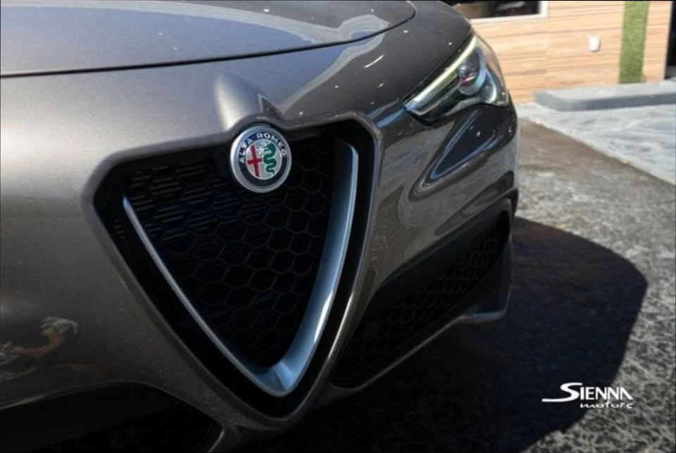2019 Alfa Romeo Stelvio - Image 10 of 20