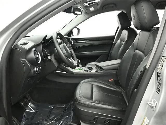 2019 Alfa Romeo Stelvio - Image 11 of 20