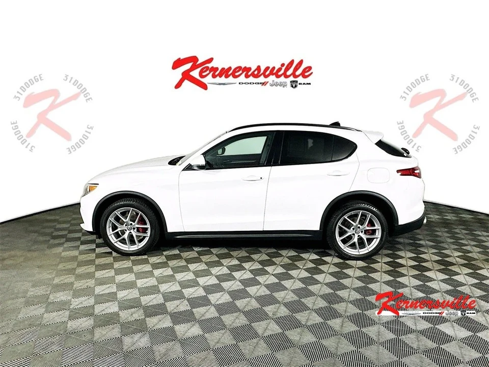 2019 Alfa Romeo Stelvio - Image 4 of 12