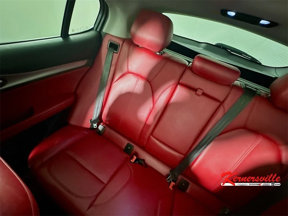 2019 Alfa Romeo Stelvio - Image 12 of 21