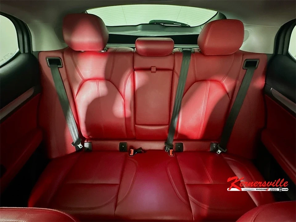 2019 Alfa Romeo Stelvio - Image 13 of 21
