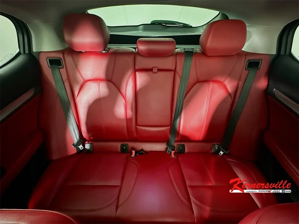 2019 Alfa Romeo Stelvio - Image 13 of 21