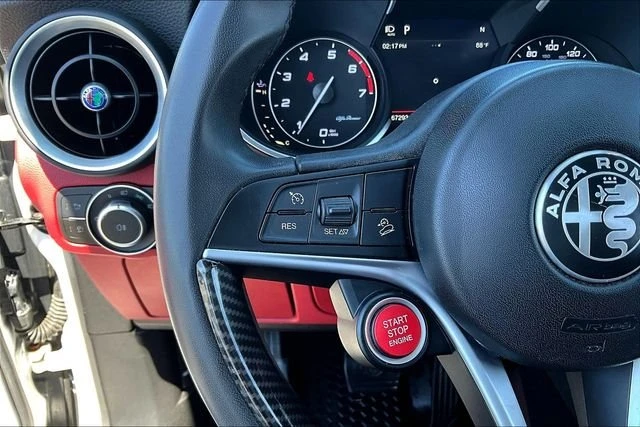 2019 Alfa Romeo Stelvio - Image 11 of 20